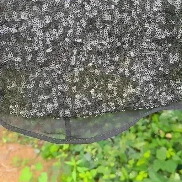 zara NWOT black sequins top  size xs - Picture 3 of 10